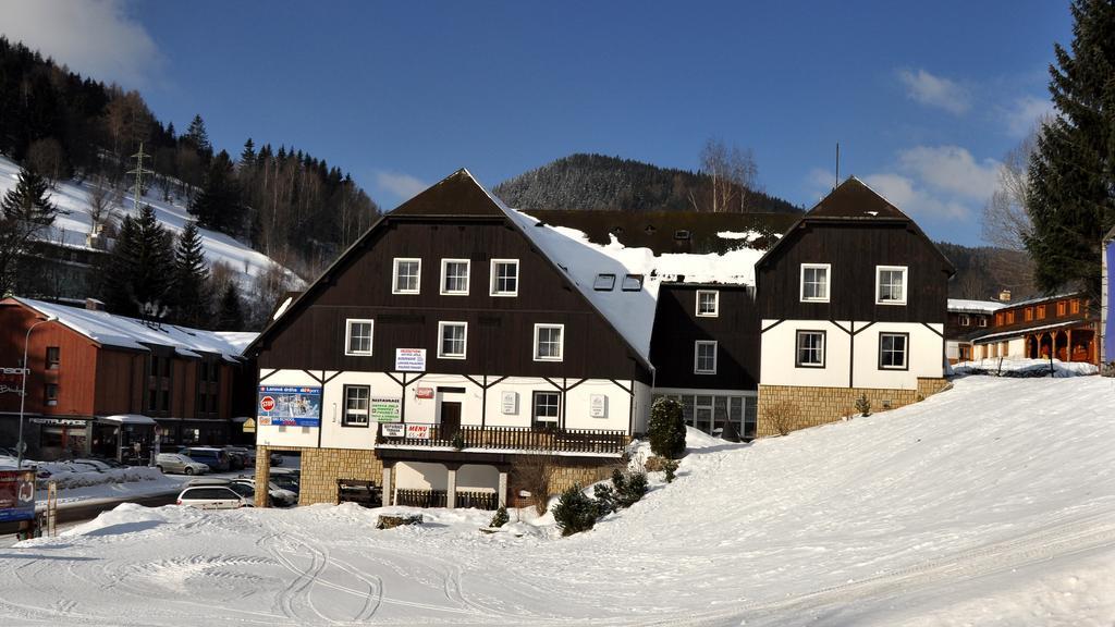 Hotel Hela Pec pod Sněžkou Exterior foto